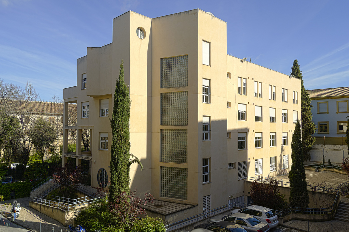 Vista del edificio del centro de documentación científica